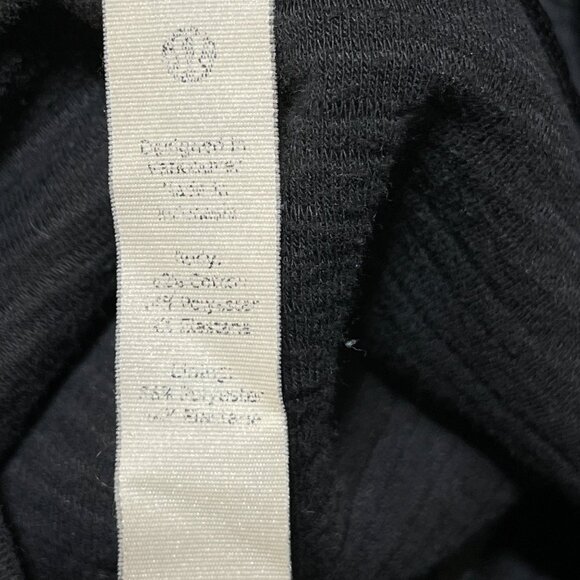 Lululemon Women's Textured Pullover 1/4 Zip Black Size M/L Mock Neck Cropped - Picture 6 of 9